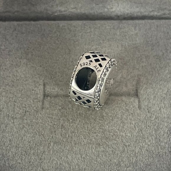 Pandora New Orleans Exclusive Charm - Picture 4 of 5